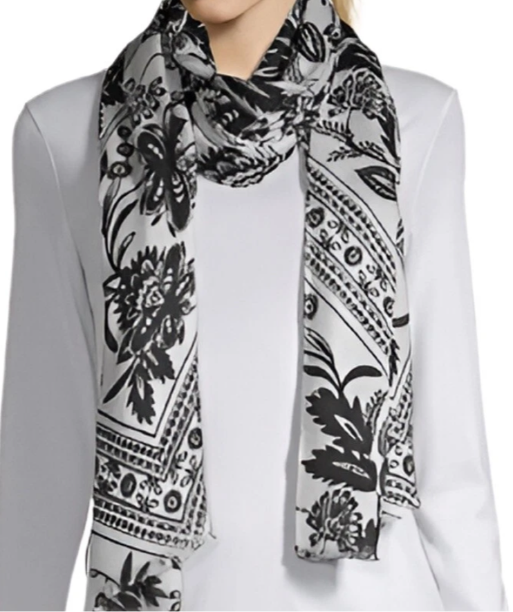 Liz Clairborne Women’s Carrie Print Pashmina Style Scarf Cream Black OS